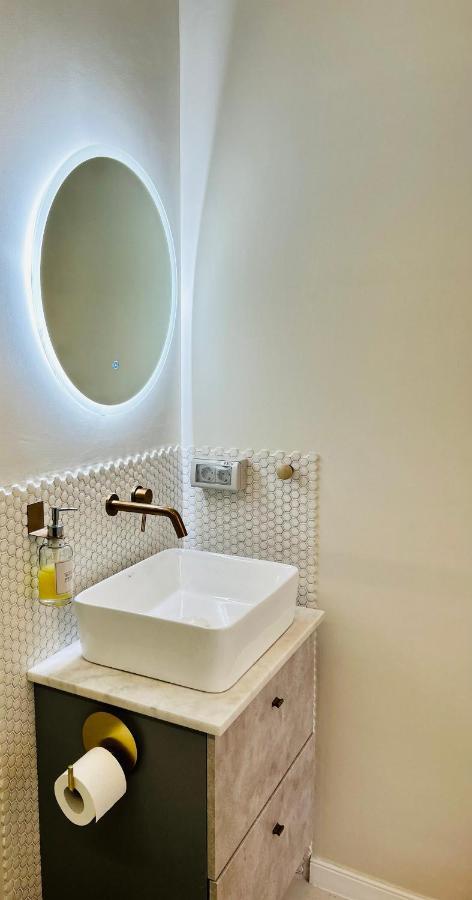 Ultracentral Lux Boutique 1Br Ap Near Subway 布加勒斯特 外观 照片